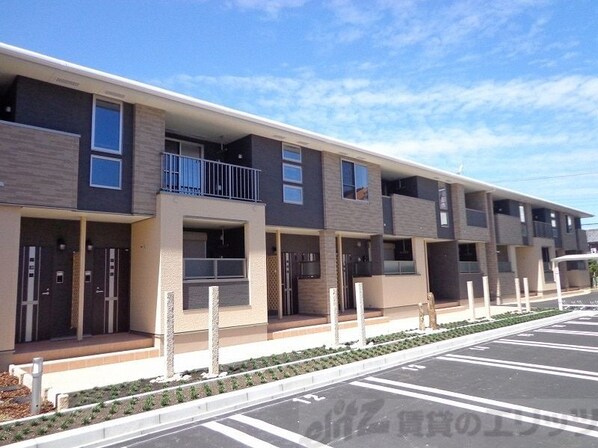 ジョイフルの物件外観写真